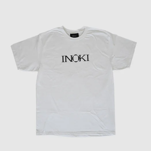 Белая футболка с логотипом INOKI